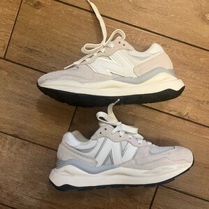 New Balance White and Gray Sneakers